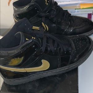 Air Jordan 1 retro men’s size 8.5